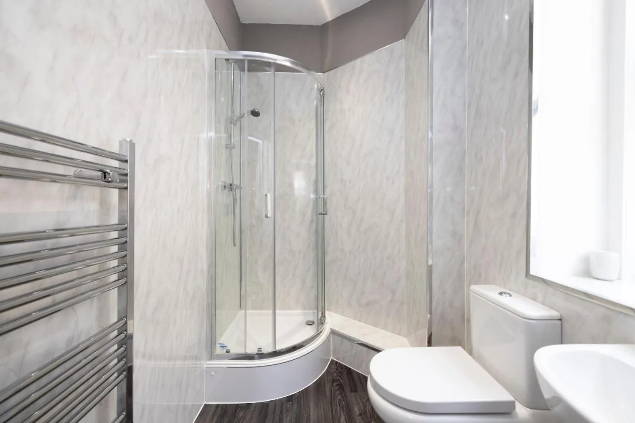 Altido Stylish 4-Bed Flat In Old Town Apartment Edinburgh 0*,